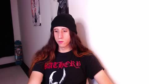 edward_chann online show from February 1, 2025, 6:54 am