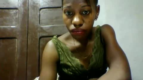 edwige770943 online show from May 13, 2026, 5:16 am
