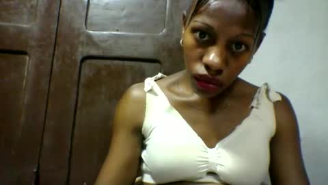 edwige770943 online show from May 15, 2026, 6:04 pm