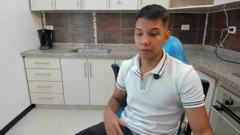 Snapshot of edwin_blaz chatting on September 25, 2025, 4:38 am edwin blaz. online show from September 25, 2025, 4:38 am