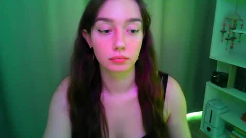 effie_balconii online show from May 11, 2026, 2:45 pm