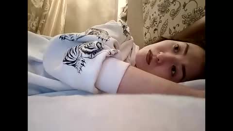 Effy online show from December 17, 2024, 2:00 pm