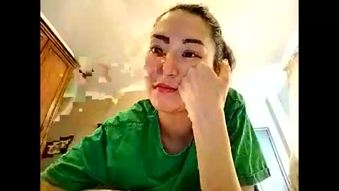 Effy online show from February 19, 2025, 10:56 am