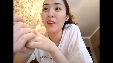 Effy online show from March 12, 2025, 12:47 pm