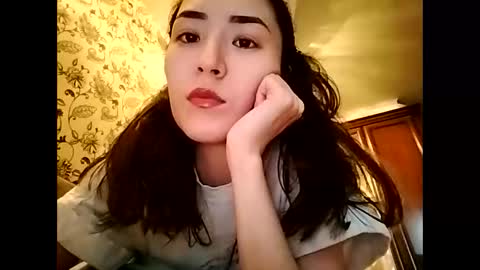 Effy online show from October 15, 2025, 12:27 pm