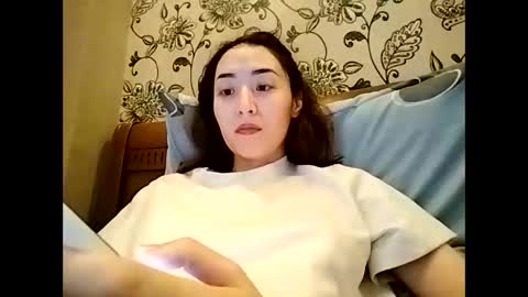 Effy online show from December 2, 2025, 10:31 am