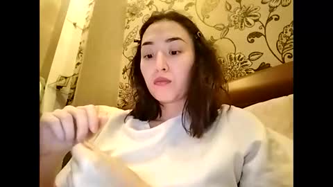 Effy online show from March 13, 2026, 3:40 pm