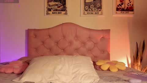 effy online show from January 11, 2026, 5:12 am