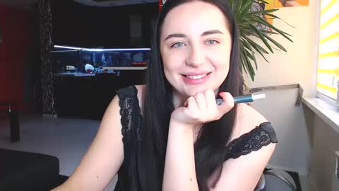 Effy online show from January 22, 2025, 11:45 am