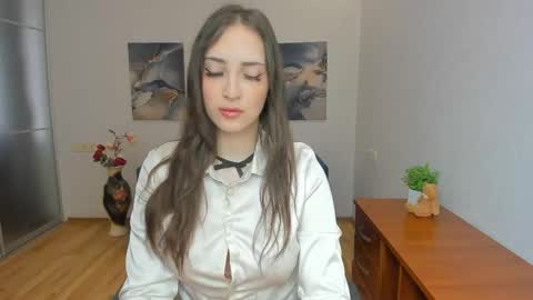 Snapshot of effy_royse chatting on June 7, 2026, 5:33 am Effy Royse online show from June 7, 2026, 5:33 am