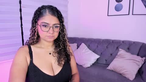 Snapshot of efy_lopez chatting on October 16, 2025, 12:06 pm efy_lopez online show from October 16, 2025, 12:06 pm