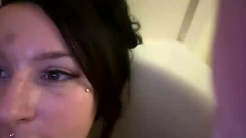 Snapshot of egyptiancottxn chatting on September 19, 2025, 11:27 pm Egyptiancottxn online show from September 19, 2025, 11:27 pm