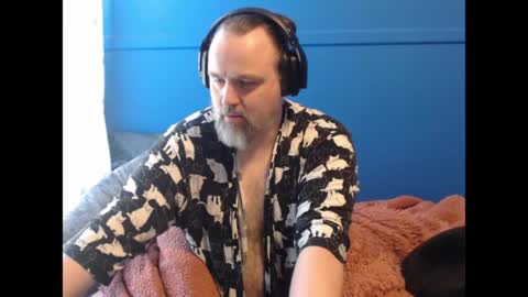 Snapshot of ehmac84 chatting on May 2, 2026, 2:55 pm Eh Mac online show from May 2, 2026, 2:55 pm