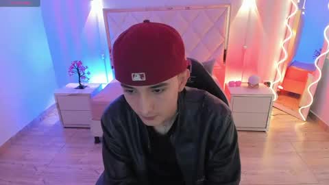 eidan_tay online show from May 1, 2026, 12:10 pm