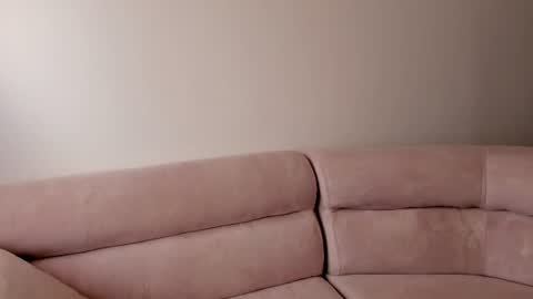   EileenFord    online show from June 11, 2026, 10:30 pm