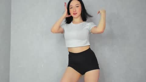 eileenmoores online show from February 5, 2026, 7:57 am