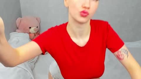 eileenmoores online show from February 19, 2026, 3:08 pm