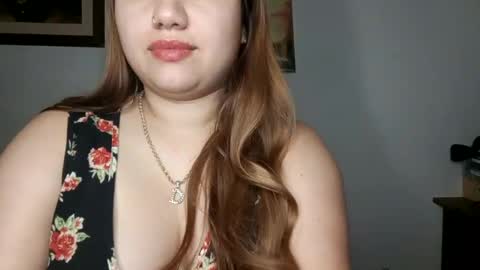 EIMY   MODEL INDEPENDENT online show from December 27, 2024, 5:52 am