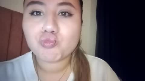 Snapshot of eimy_collin chatting on February 16, 2026, 2:29 am EIMY MODEL INDEPENDENT online show from February 16, 2026, 2:29 am