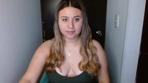 Snapshot of eimy_collin chatting on February 25, 2026, 6:01 am EIMY MODEL INDEPENDENT online show from February 25, 2026, 6:01 am