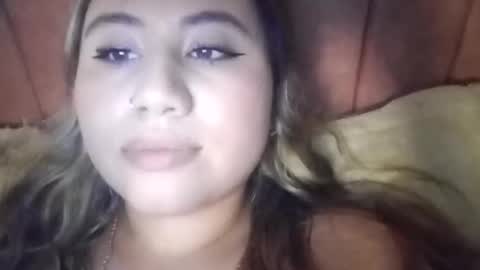 EIMY   MODEL INDEPENDENT online show from April 16, 2026, 11:51 pm