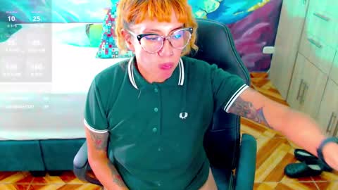 Snapshot of eimy_lorens chatting on February 23, 2025, 9:26 pm EIMY online show from February 23, 2025, 9:26 pm