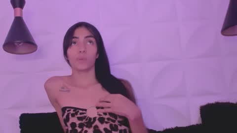 Snapshot of eimy_skinny chatting on February 12, 2026, 1:50 pm eimy online show from February 12, 2026, 1:50 pm