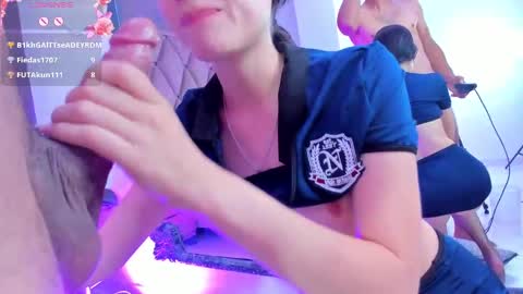 YG COUPLE online show from September 13, 2025, 9:14 pm