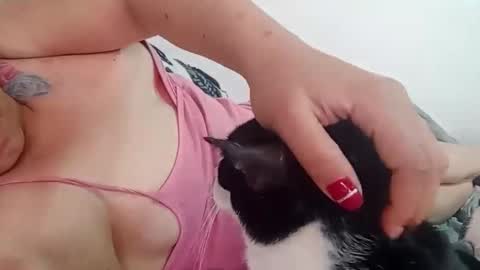 Snapshot of eireneninon chatting on January 26, 2025, 3:25 pm Eirene online show from January 26, 2025, 3:25 pm