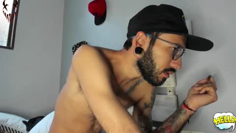 eithan_rune online show from January 11, 2026, 12:32 pm