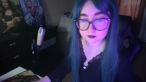 Snapshot of el_sweety chatting on February 21, 2025, 2:48 pm If you like it when I meow give me a thumbs up online show from February 21, 2025, 2:48 pm