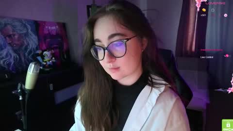 If you like it when I meow give me a thumbs up online show from October 10, 2025, 11:20 am