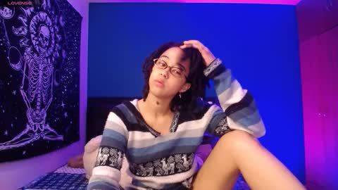 Snapshot of ela_0 chatting on October 18, 2025, 9:43 am Ela Help me reach 100 thumbs up online show from October 18, 2025, 9:43 am