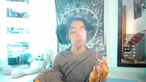 Ela  Help me reach 100 thumbs up online show from February 7, 2026, 12:42 pm