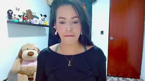 Snapshot of ela_3611 chatting on January 22, 2025, 2:26 am ela_3611 online show from January 22, 2025, 2:26 am