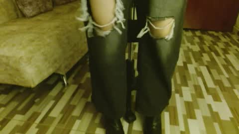 ela_3611 online show from April 10, 2026, 3:45 am