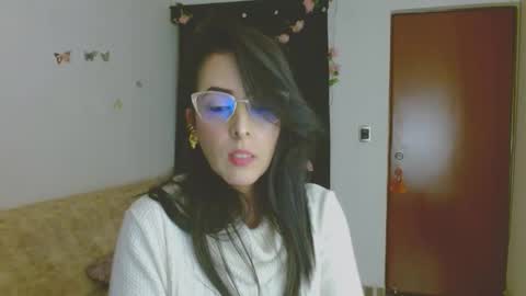 ela_3611 online show from April 29, 2026, 5:11 am