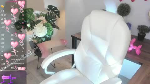 ELA online show from April 9, 2026, 6:19 am