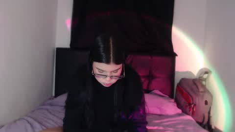 Snapshot of ela_lovely chatting on April 5, 2026, 3:04 am Ela online show from April 5, 2026, 3:04 am