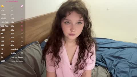 Ela online show from July 30, 2026, 7:57 pm