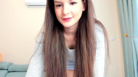 Ela online show from October 5, 2025, 6:56 am