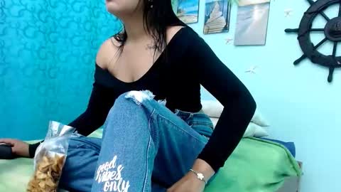 Snapshot of eladyrous98 chatting on October 10, 2025, 1:21 pm ladi online show from October 10, 2025, 1:21 pm