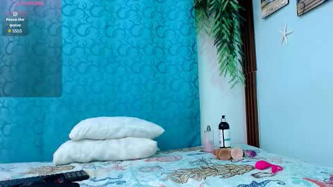 Snapshot of eladyrous98 chatting on October 22, 2025, 1:44 pm ladi online show from October 22, 2025, 1:44 pm