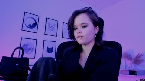 Your sweet girl online show from December 18, 2024, 2:10 am