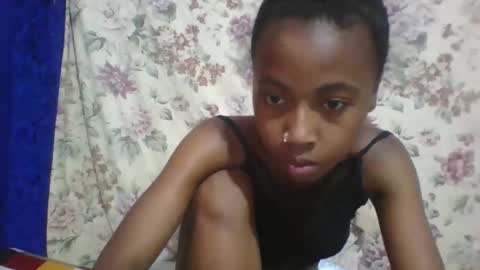 elalia1234 online show from November 17, 2025, 8:09 am