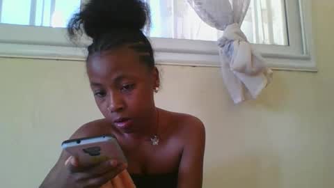 elalia1234 online show from December 5, 2025, 6:00 am