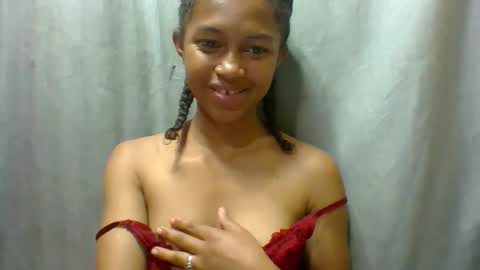 elaliealdy online show from October 21, 2025, 3:57 pm