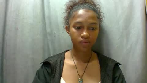 elaliealdy online show from November 1, 2025, 6:26 am