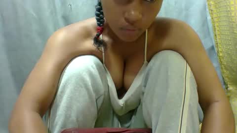 Snapshot of elaliealdy chatting on March 14, 2026, 7:36 am elaliealdy online show from March 14, 2026, 7:36 am