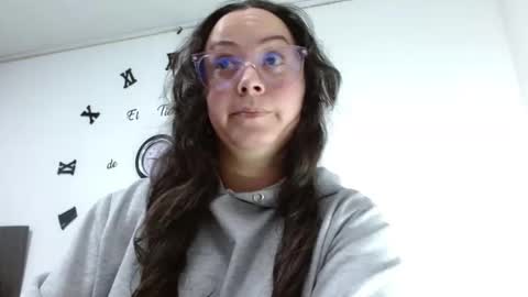 Snapshot of elamurray02 chatting on February 4, 2026, 1:39 pm elammurray online show from February 4, 2026, 1:39 pm